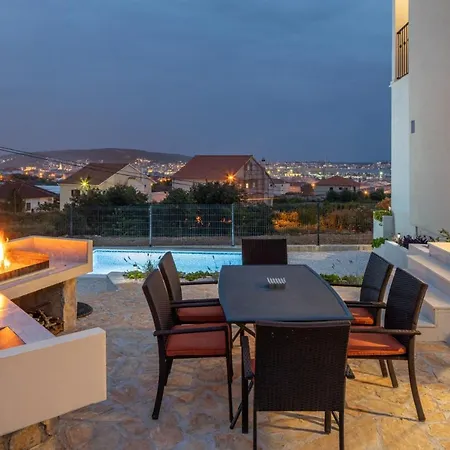 West Villa