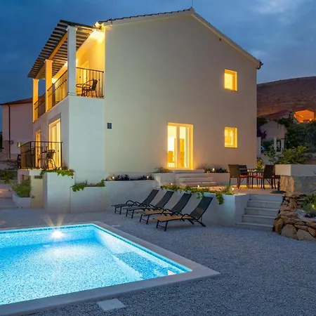 West Villa